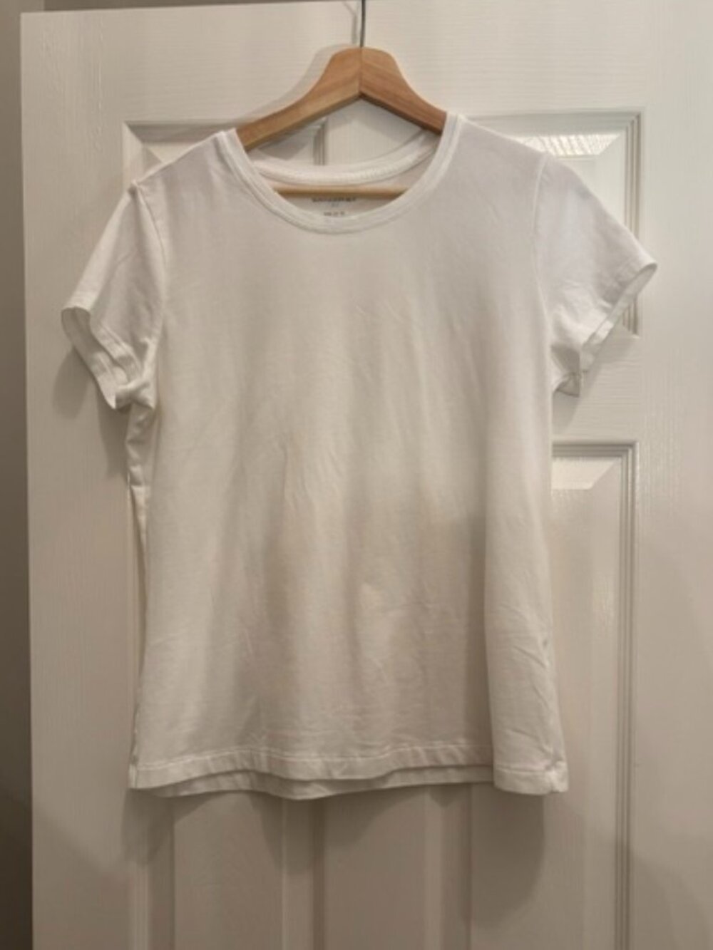 Women's Banana Republic Timeless Tee - White - Large NWOT